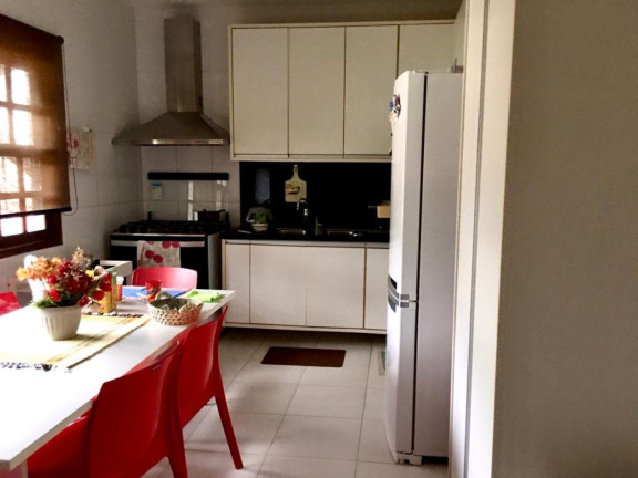 Imagem Casa com 5 Quartos à Venda, 353 m² em Buraquinho - Lauro De Freitas Imagem Casa com 5 Quartos à Venda, 353 m² em Buraquinho - Lauro De Freitas