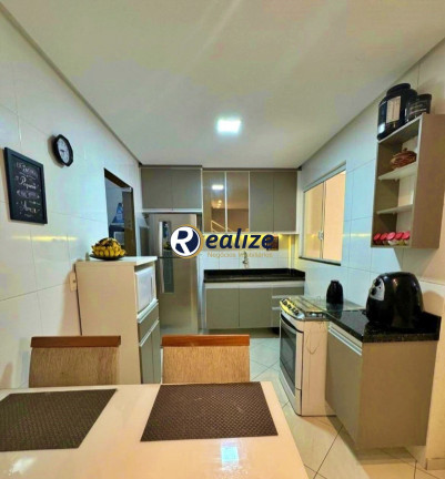 Imagem Casa com 2 Quartos à Venda, 80 m² em Lagoa Funda - Guarapari