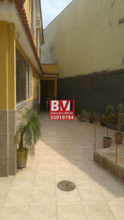 Imagem Casa com 5 Quartos à Venda, 240 m² em Irajá - Rio De Janeiro Imagem Casa com 5 Quartos à Venda, 240 m² em Irajá - Rio De Janeiro