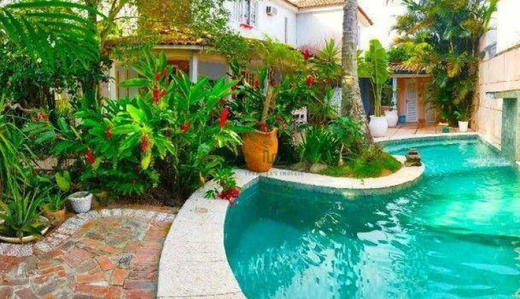 Imagem Casa com 3 Quartos à Venda, 246 m² em Maravista - Niterói Imagem Casa com 3 Quartos à Venda, 246 m² em Maravista - Niterói