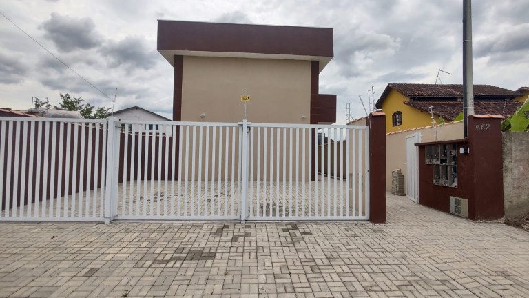 Imóvel com 2 Quartos à Venda,  em Balneário Itaguai - Mongaguá