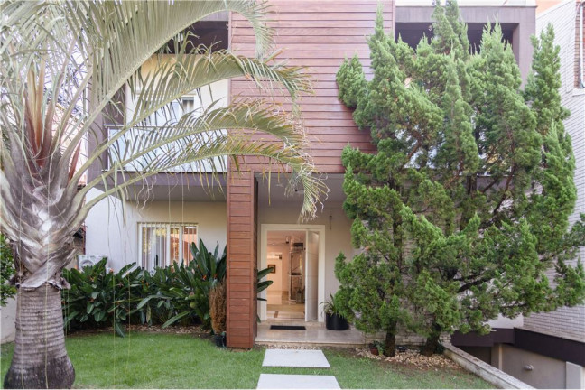 Imagem Casa com 5 Quartos à Venda, 550 m² em Chácara Das Pedras - Porto Alegre Imagem Casa com 5 Quartos à Venda, 550 m² em Chácara Das Pedras - Porto Alegre