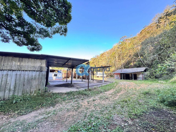 Imagem Galpão para Alugar, 650 m² em Quarteirão Brasileiro - Petrópolis Imagem Galpão para Alugar, 650 m² em Quarteirão Brasileiro - Petrópolis