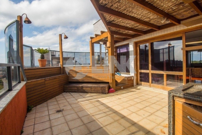 Imagem Imóvel com 3 Quartos à Venda, 312 m² em Jardim Itu - Porto Alegre Imagem Imóvel com 3 Quartos à Venda, 312 m² em Jardim Itu - Porto Alegre