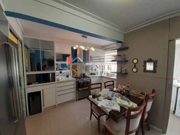 Apartamento com 3 Quartos à Venda, 97 m² em Centro - Florianópolis