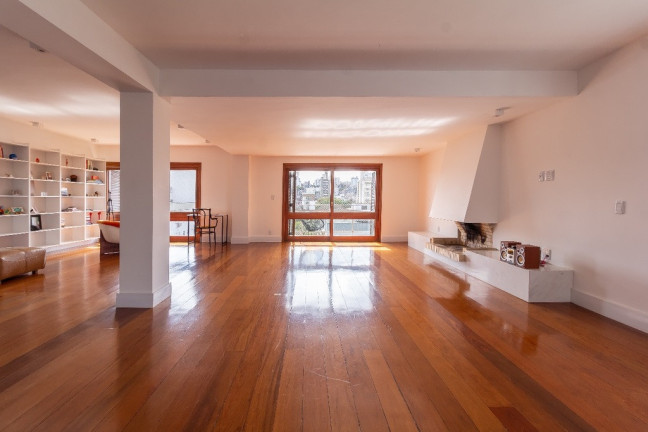 Imagem Apartamento com 3 Quartos à Venda, 232 m² em Petrópolis - Porto Alegre