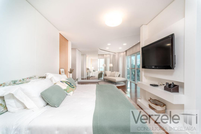 Imagem Apartamento com 6 Quartos à Venda, 740 m² em Centro - Balneário Camboriú Imagem Apartamento com 6 Quartos à Venda, 740 m² em Centro - Balneário Camboriú