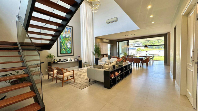 Casa com 4 Quartos à Venda, 516 m² em Santana De Parnaíba