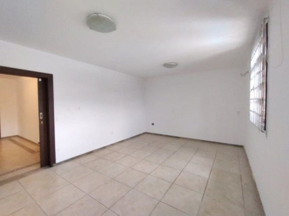 Imagem Casa com 3 Quartos à Venda, 280 m² em Tijuca - Teresópolis