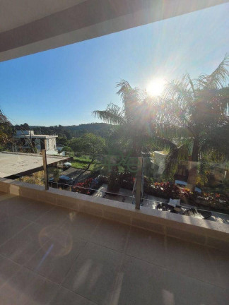 Imagem Casa com 4 Quartos à Venda, 400 m² em Golf Village - Carapicuíba Imagem Casa com 4 Quartos à Venda, 400 m² em Golf Village - Carapicuíba