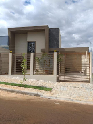 Casa com 3 Quartos à Venda, 81 m² em Universitário - Cascavel