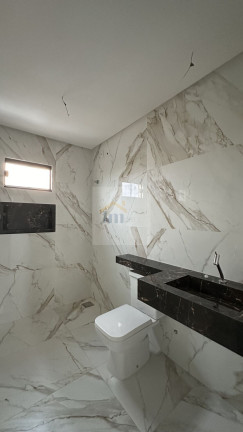 Imagem Casa com 3 Quartos à Venda, 253 m² em Residencial Barravento - Goiânia