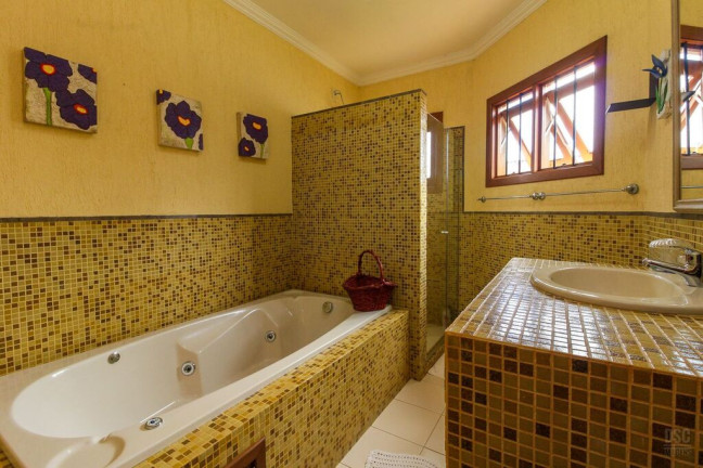 Imagem Casa com 3 Quartos à Venda, 197 m² em Hípica - Porto Alegre