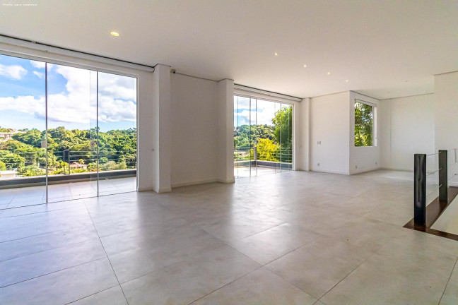 Imagem Sobrado com 4 Quartos à Venda, 1.500 m² em Vila Progresso - Niterói