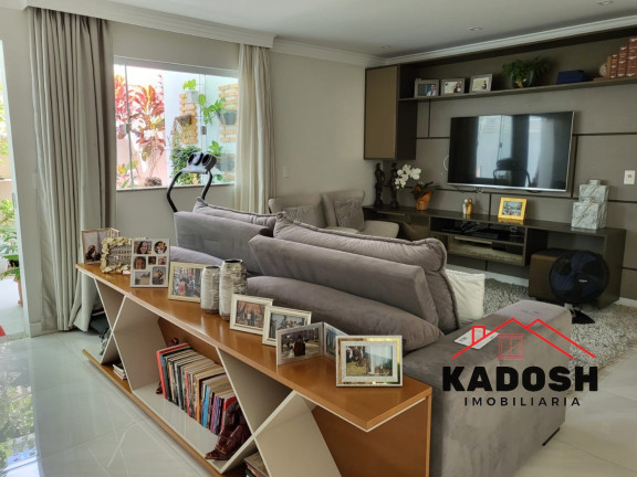 Imagem Casa com 3 Quartos à Venda, 316 m² em Pedra Do Descanso - Feira De Santana Imagem Casa com 3 Quartos à Venda, 316 m² em Pedra Do Descanso - Feira De Santana