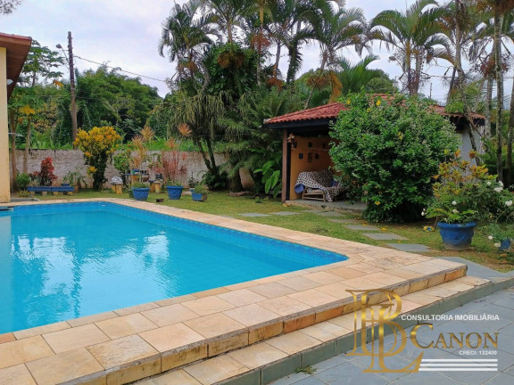 Casa com 3 Quartos à Venda,  em Grandesp - Itanhaém