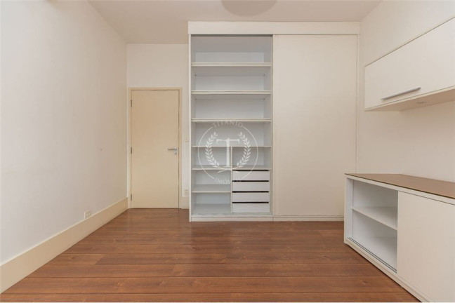 Imagem Apartamento com 2 Quartos à Venda, 180 m² em Cerqueira César - São Paulo