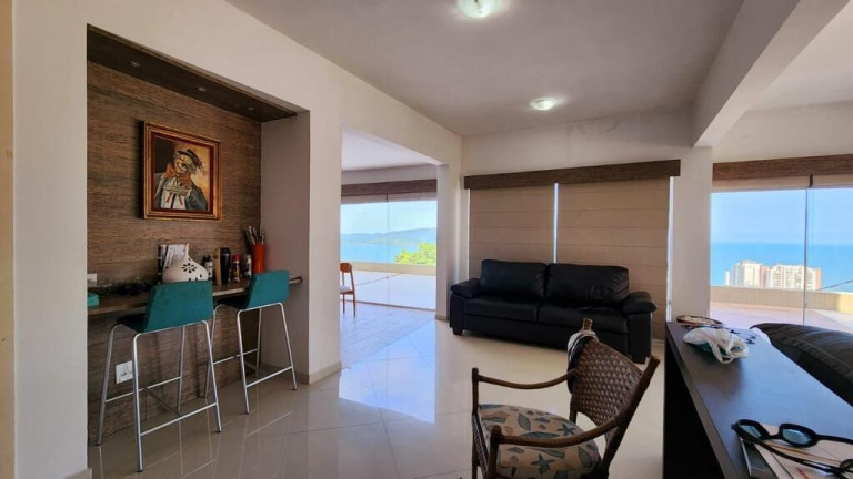 Imagem Casa com 5 Quartos à Venda, 800 m² em Marapé - Santos Imagem Casa com 5 Quartos à Venda, 800 m² em Marapé - Santos