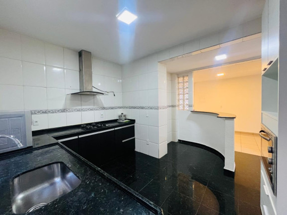 Imagem Casa com 4 Quartos à Venda, 300 m² em Riacho Fundo I - Brasília Imagem Casa com 4 Quartos à Venda, 300 m² em Riacho Fundo I - Brasília