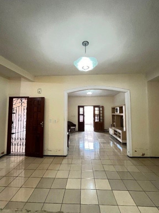 Imagem Casa com 3 Quartos à Venda, 162 m² em Parangaba - Fortaleza Imagem Casa com 3 Quartos à Venda, 162 m² em Parangaba - Fortaleza