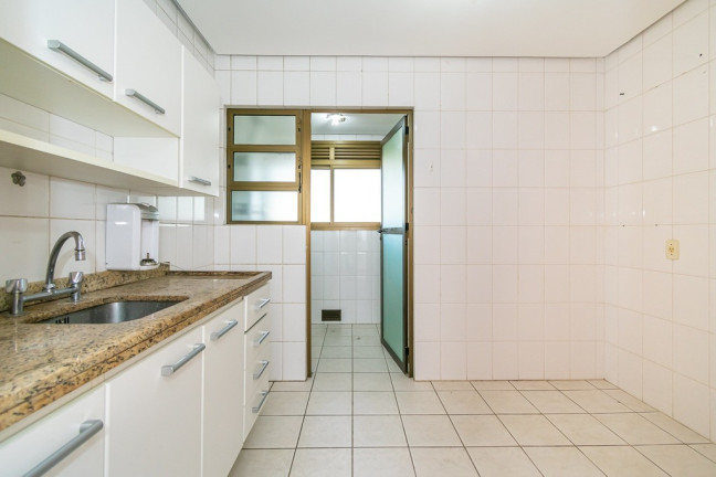 Imagem Imóvel com 2 Quartos à Venda,  em Petrópolis - Porto Alegre