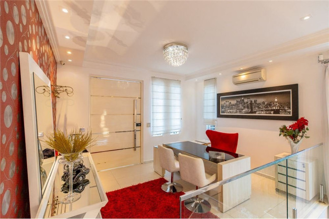 Imagem Casa com 4 Quartos à Venda, 440 m² em City América - São Paulo Imagem Casa com 4 Quartos à Venda, 440 m² em City América - São Paulo