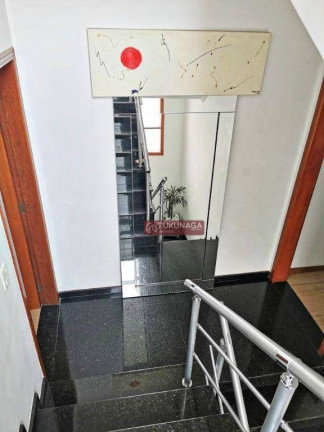 Imagem Casa com 4 Quartos à Venda, 220 m² em Vila Galvão - Guarulhos