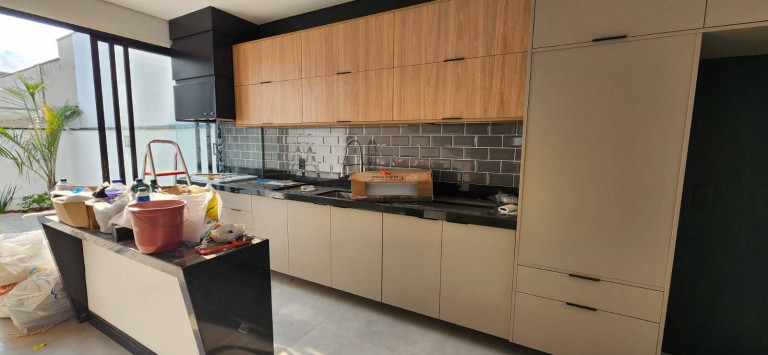 Imagem Casa com 3 Quartos à Venda, 300 m² em Jardim Karolyne - Votorantim