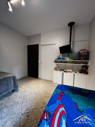 Imagem Sobrado com 4 Quartos à Venda, em Centro - Osasco Imagem Sobrado com 4 Quartos à Venda, em Centro - Osasco