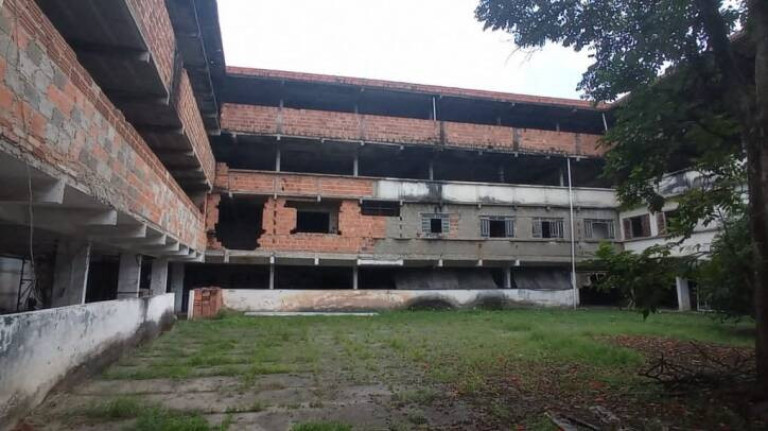 Foto do imóvel Ponto Comercial à Venda, 1.000 m² em Jardim Santa Cruz - Taubaté