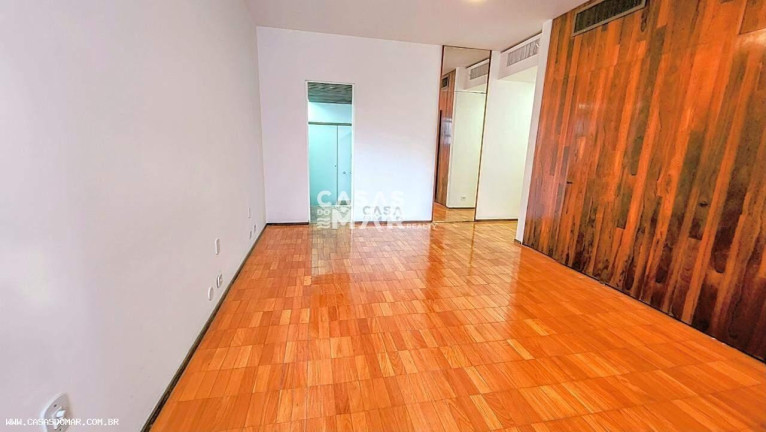 Imagem Imóvel com 3 Quartos à Venda, 350 m² em Leblon - Rio De Janeiro Imagem Imóvel com 3 Quartos à Venda, 350 m² em Leblon - Rio De Janeiro