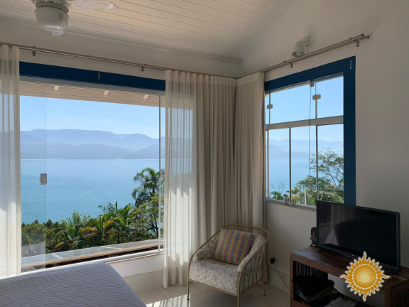 Casa com 4 Quartos à Venda, 2.785 m² em Ponta Grossa - Ubatuba
