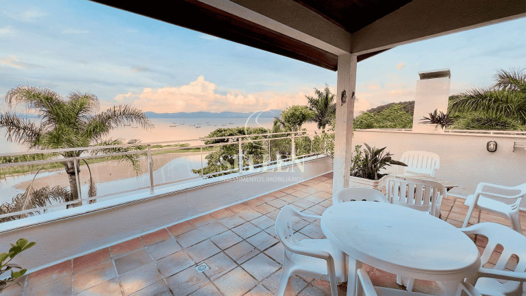 Imagem Cobertura com 4 Quartos à Venda, 203 m² em Ponta Das Canas - Florianópolis Imagem Cobertura com 4 Quartos à Venda, 203 m² em Ponta Das Canas - Florianópolis