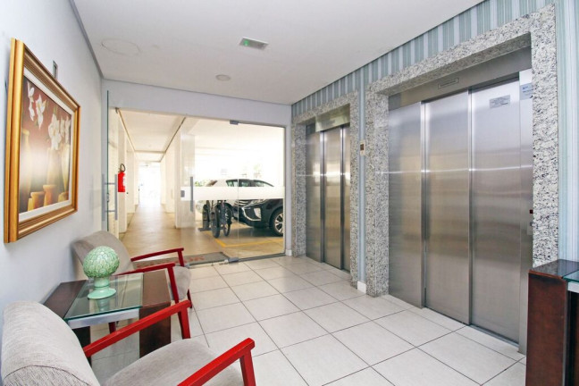 Imagem Apartamento com 2 Quartos à Venda, 52 m² em Santana - Porto Alegre