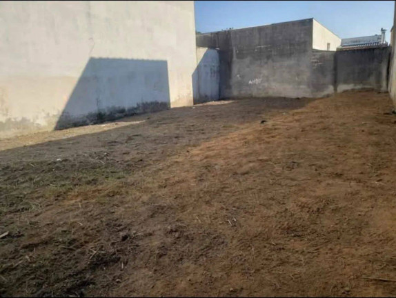 Terreno à Venda, 270 m² em Jardim Ana Rosa - Taubaté