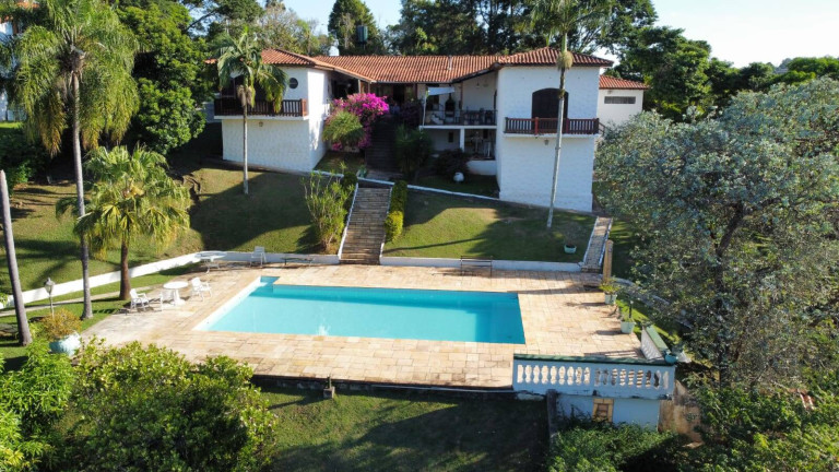 Casa com 8 Quartos à Venda,  em Porta Sol - Mairinque