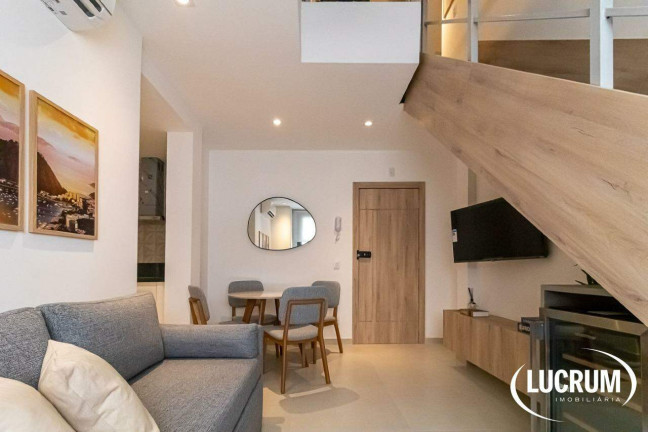 Imagem Apartamento com 2 Quartos à Venda, 65 m² em Copacabana - Rio De Janeiro
