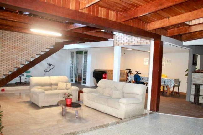 Imagem Casa com 3 Quartos à Venda, 364 m² em Campo Comprido - Curitiba Imagem Casa com 3 Quartos à Venda, 364 m² em Campo Comprido - Curitiba