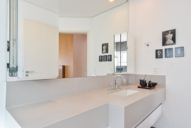Imagem Apartamento com 3 Quartos à Venda, 259 m² em Higienópolis - São Paulo Imagem Apartamento com 3 Quartos à Venda, 259 m² em Higienópolis - São Paulo
