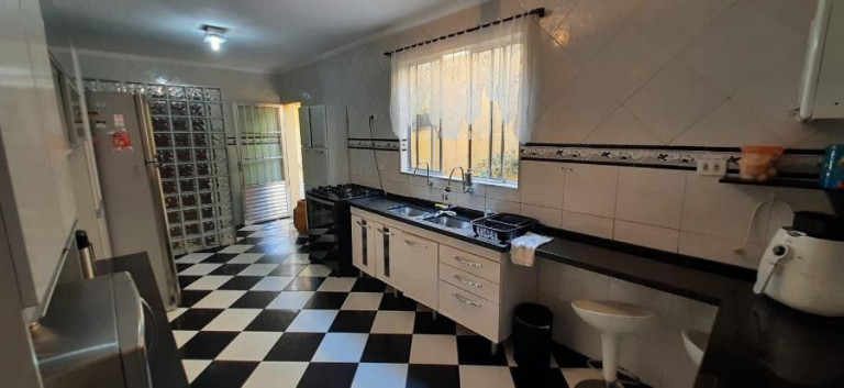 Imagem Casa com 4 Quartos à Venda, 235 m² em Jardim Paraventi - Guarulhos