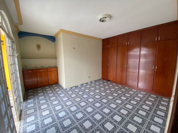 Imagem Casa com 3 Quartos à Venda, 280 m² em Guará I - Brasília Imagem Casa com 3 Quartos à Venda, 280 m² em Guará I - Brasília