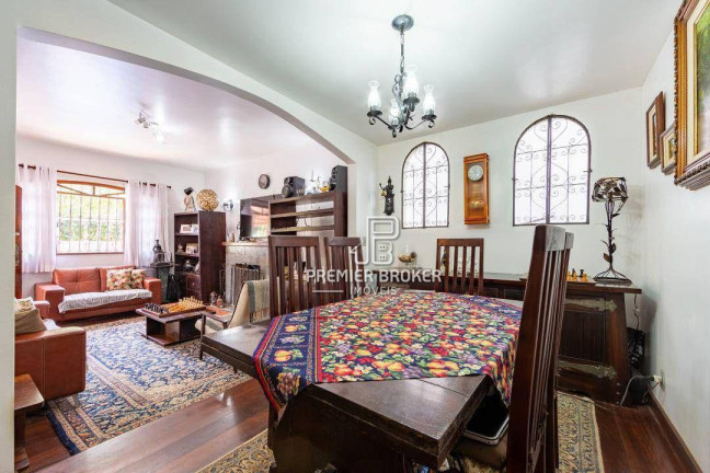 Imagem Casa com 4 Quartos à Venda, 174 m² em  Alto - Teresópolis