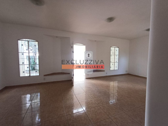 Imagem Casa com 3 Quartos à Venda, 250 m² em Parque Residencial Bom Conselho - Taubaté