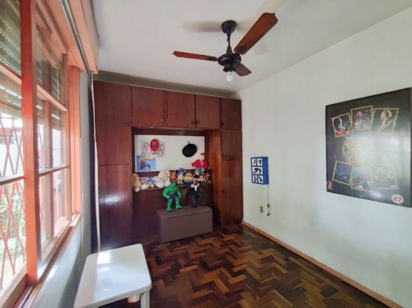 Imagem Imóvel com 4 Quartos à Venda, em Santa Tereza - Porto Alegre Imagem Imóvel com 4 Quartos à Venda, em Santa Tereza - Porto Alegre