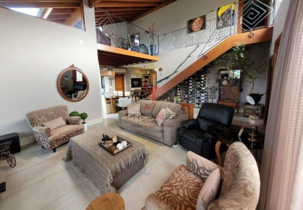 Imagem Casa com 3 Quartos à Venda, 425 m² em Saco Grande - Florianópolis Imagem Casa com 3 Quartos à Venda, 425 m² em Saco Grande - Florianópolis
