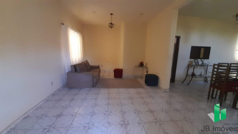 Imagem Casa com 3 Quartos à Venda, 140 m² em Melo - Montes Claros Imagem Casa com 3 Quartos à Venda, 140 m² em Melo - Montes Claros