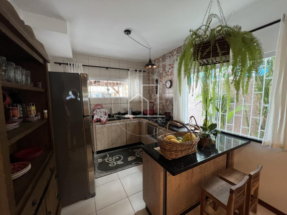 Imagem Casa com 3 Quartos à Venda, 255 m² em São João Do Rio Vermelho - Florianópolis