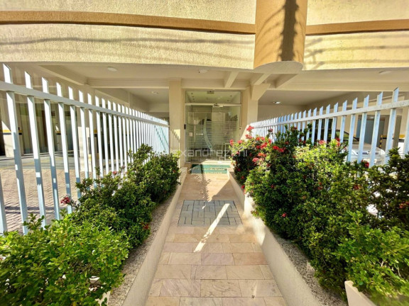 Imagem Cobertura com 3 Quartos à Venda, 285 m² em Bombas - Bombinhas