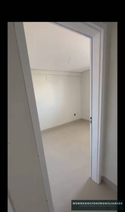 Imagem Apartamento com 3 Quartos à Venda, 71 m²