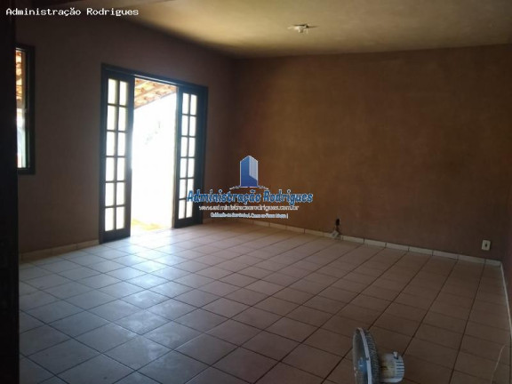 Imagem Casa com 3 Quartos para Alugar, 120 m² em Santa Isabel - São Gonçalo Imagem Casa com 3 Quartos para Alugar, 120 m² em Santa Isabel - São Gonçalo